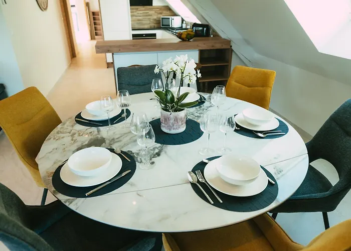 Leha Avec Jacuzzi à Pour 5 Personnes Hébergement de vacances *