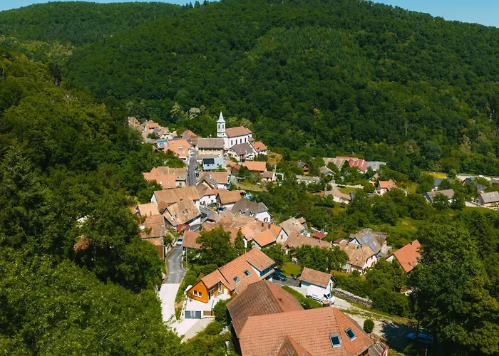 Leha Avec Jacuzzi à Pour 5 Personnes Rimbachzell